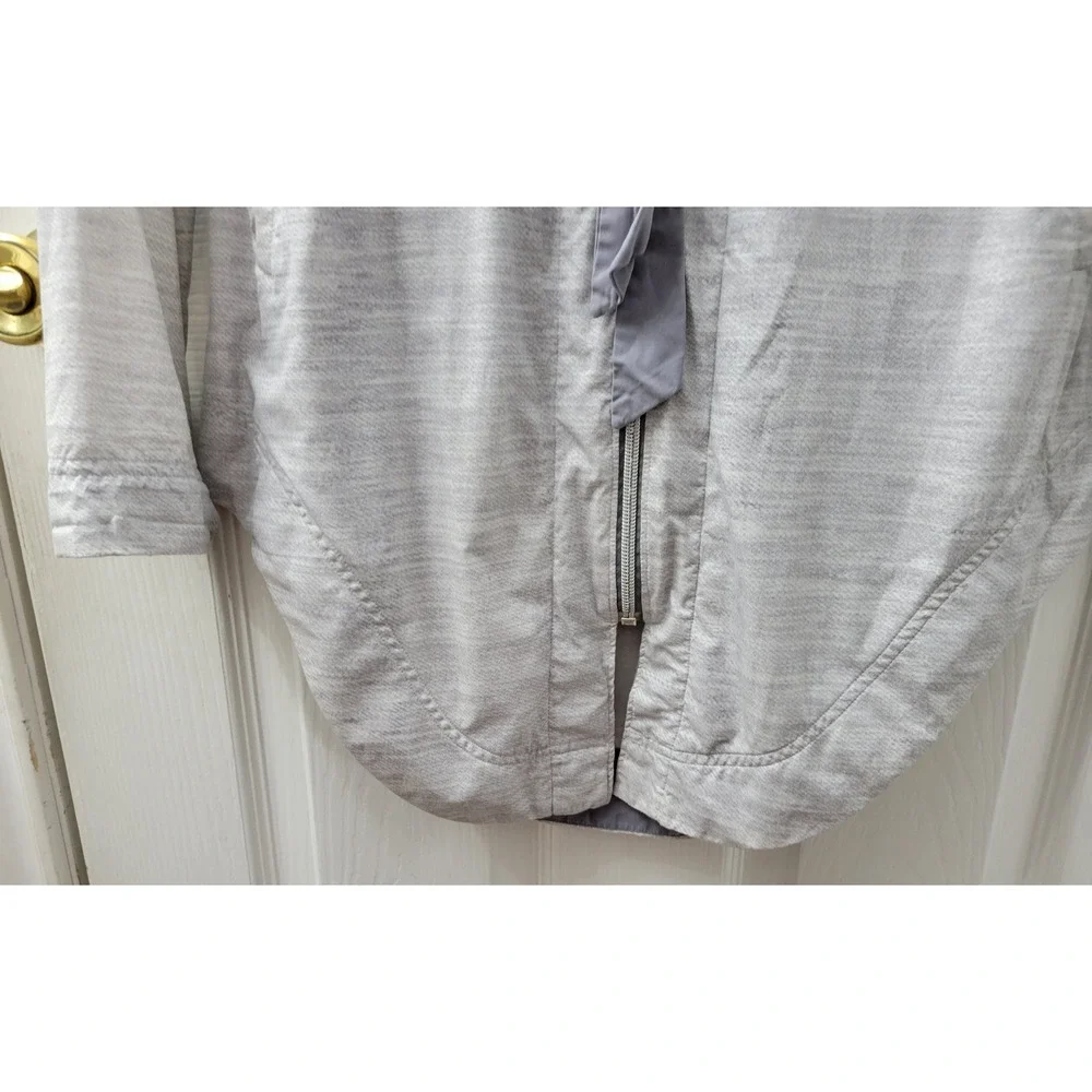 Lululemon Rain Jacket Size 4 Gray Hooded Full Zip Pockets, Cinch Waist EUC